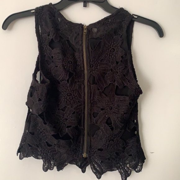 LUSH Black lace crop top XS - Picture 4 of 4